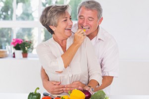 oldercoupleeating